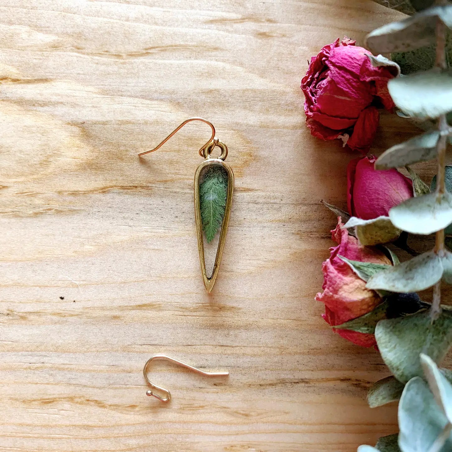 Feather fern point earrings